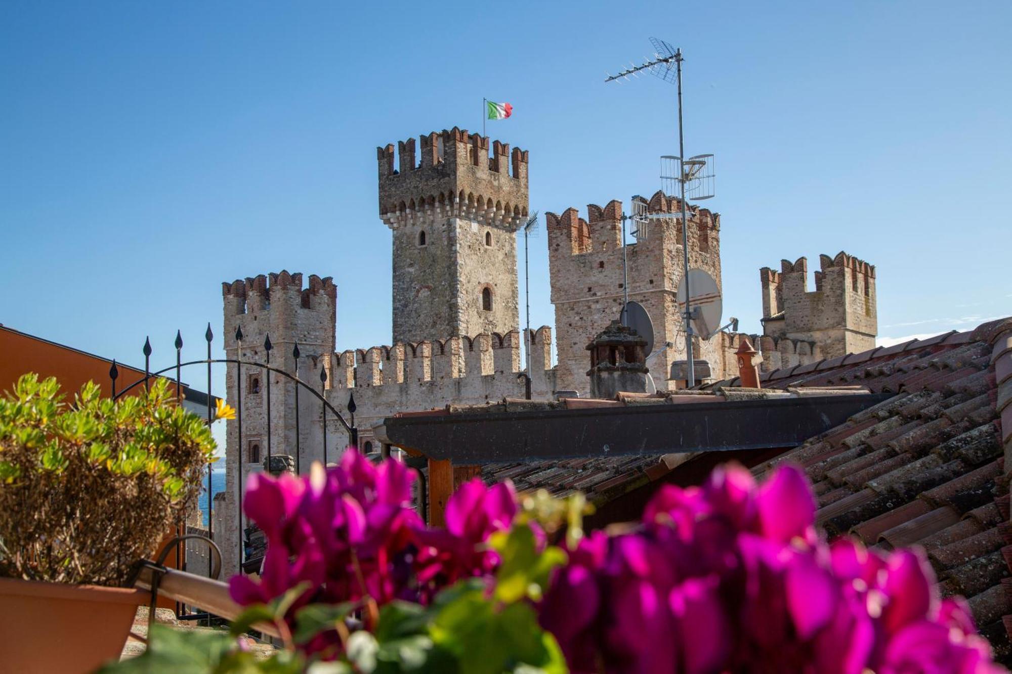 Sirmione4U - Domus By The Castle Apartment Exterior foto